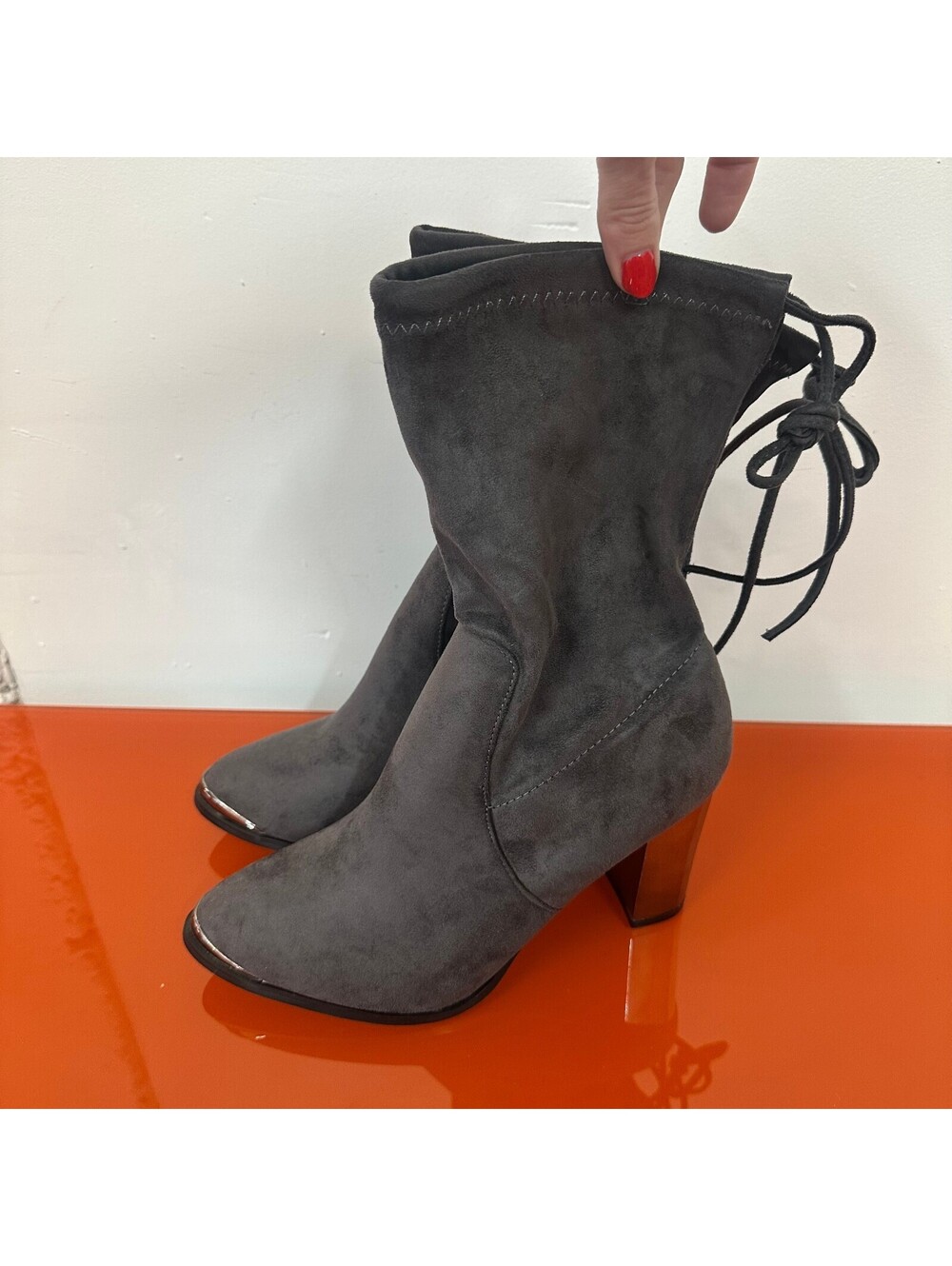 Catherine Malandrino Gray Ankle Bootie with Silver Column Heel 9 NWOT